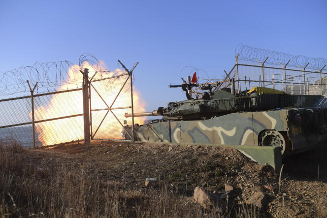 Un char sud-coréen lors d’un exercice de tir dans la région des îles du Nord-Ouest, en Corée du Sud, sur une photo fournie par le ministère sud-coréen de la défense, le 5 janvier 2024.