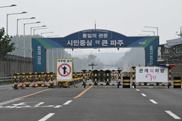 Pyongyang destroys sections of roads to South Korea