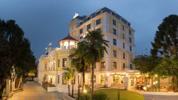 Visit these manor-style hotels in Asia for the perfect Christmas getaway – Prestige Hong Kong
