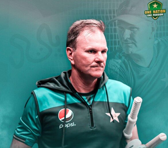 Pak coach Hesson stays firm: No Babar in Asia Cup Squad – Qatar Tribune