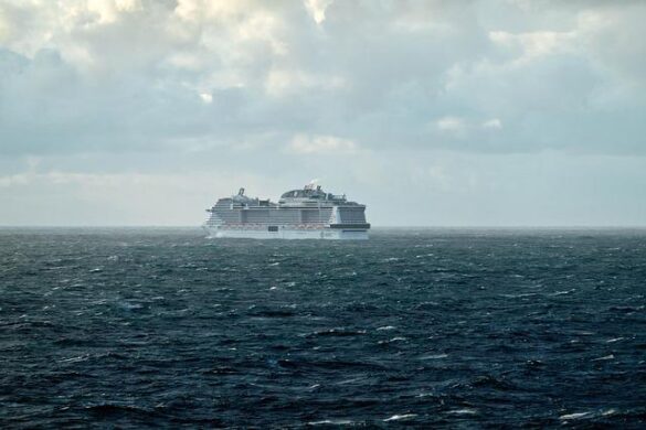From ballroom to bow: incentives head to sea – travelweekly-asia.com